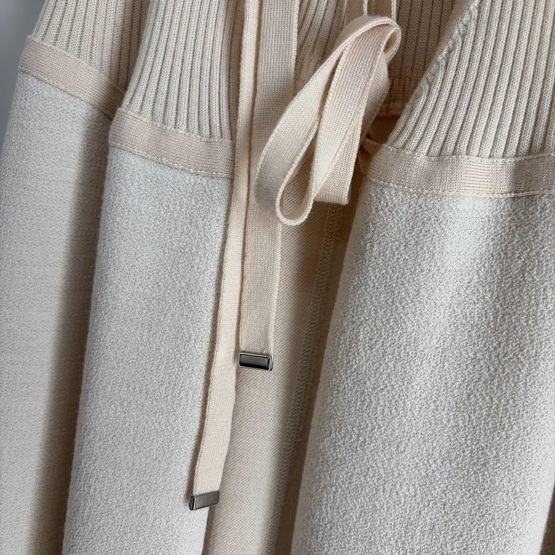 escada クリーム色 ニットロングワンピース　155/80A