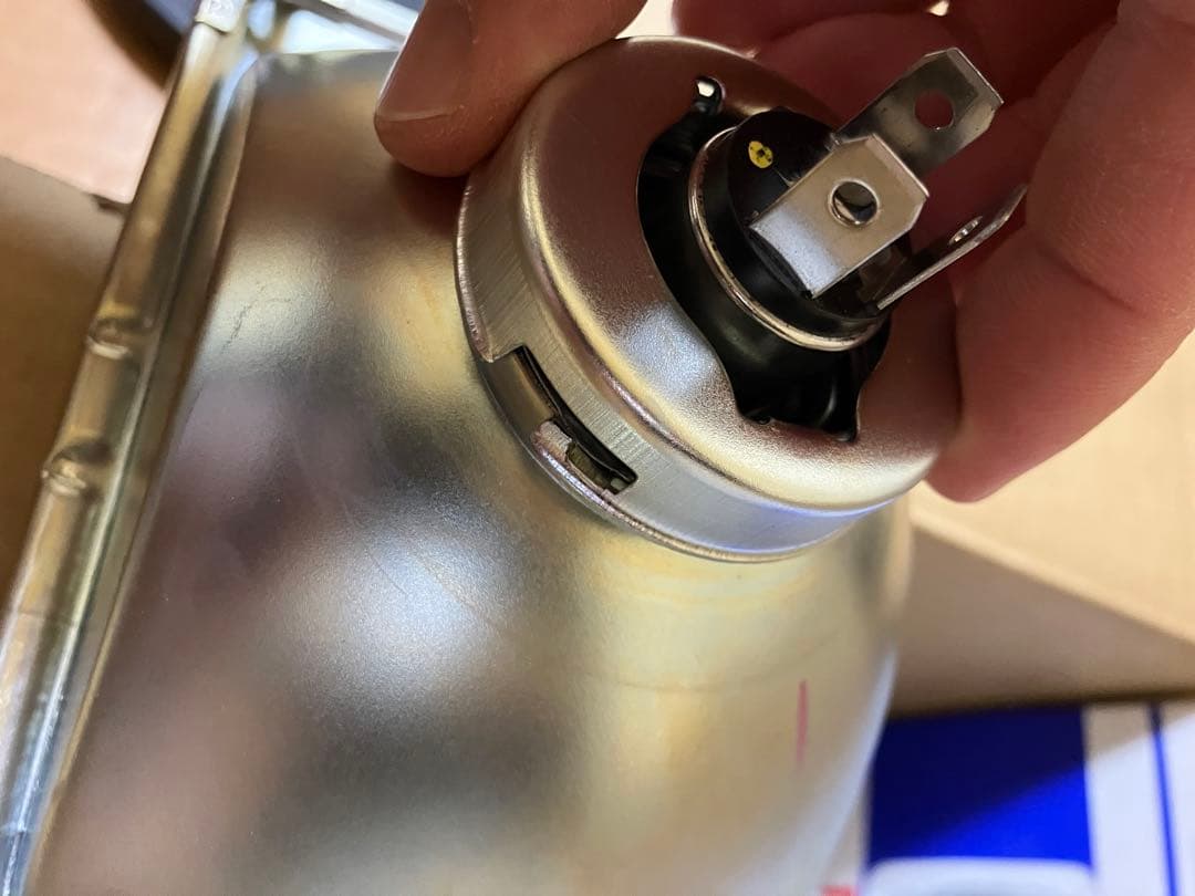 角目4灯ヘッドライト、新品、【注意】電球形状特殊です
