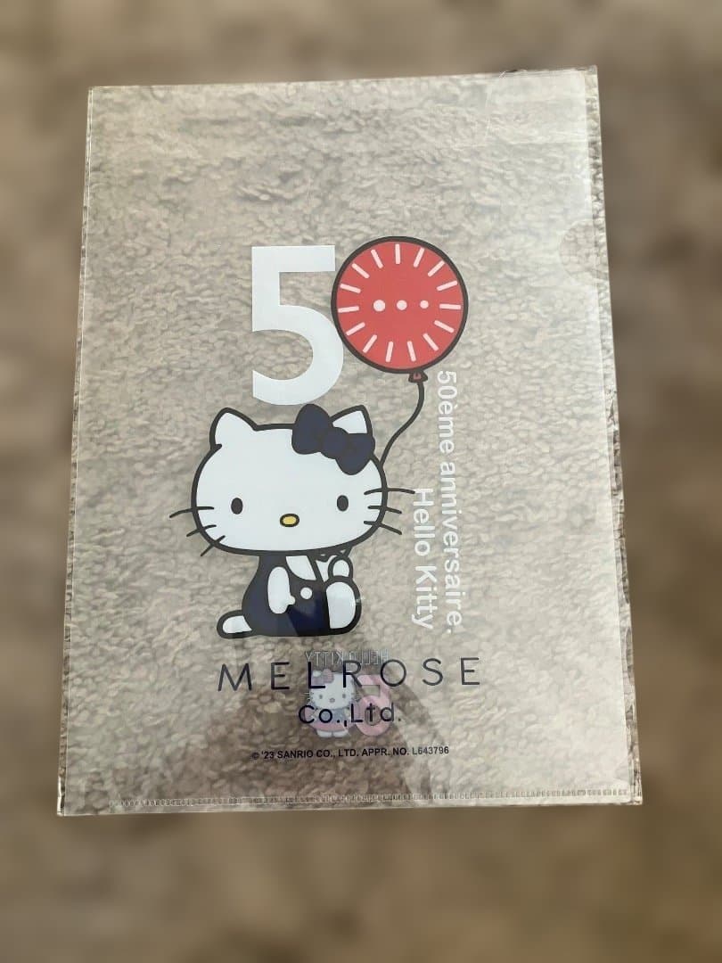 ピンクハウス　ハローキティ　ワンピース＆クリアファイル　ノベルティ