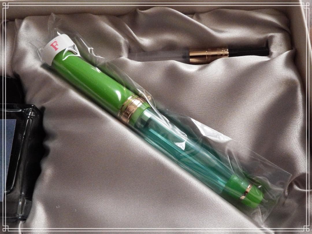 【新品】セーラー 万葉2 万年筆 Grass F インク付