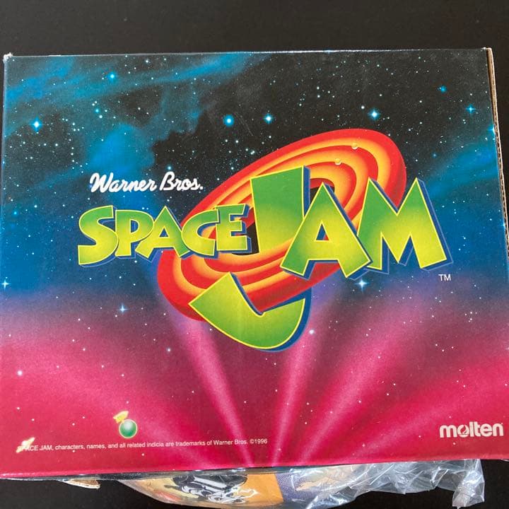 スペース・ジャム モルテン アメトイ