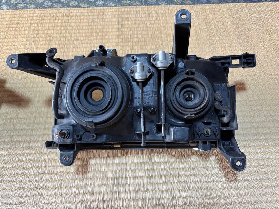 ランクル80ヘッドライト 2個セット ランドクルーザー80 後期型純正品