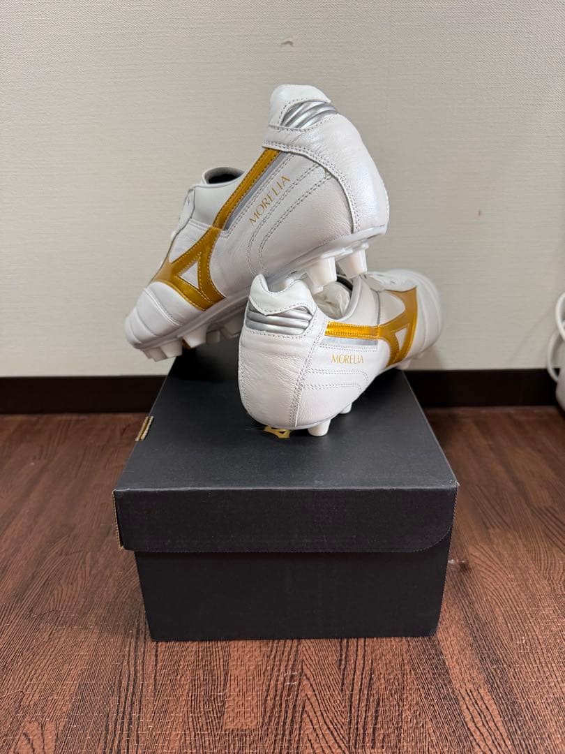 ミズノ　モレリア2JAPAN ホワイト/ゴールド 26.5cm