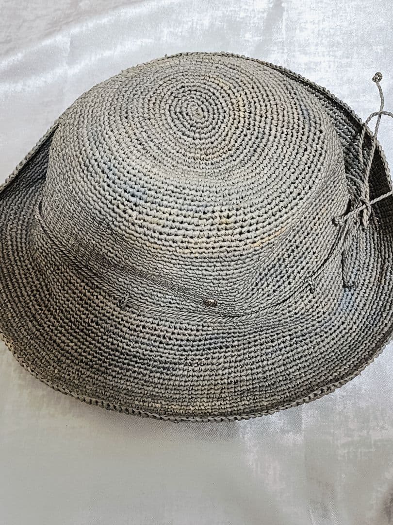 美品　ヘレンカミンスキー　ラフィアハット　保存袋付　グレー