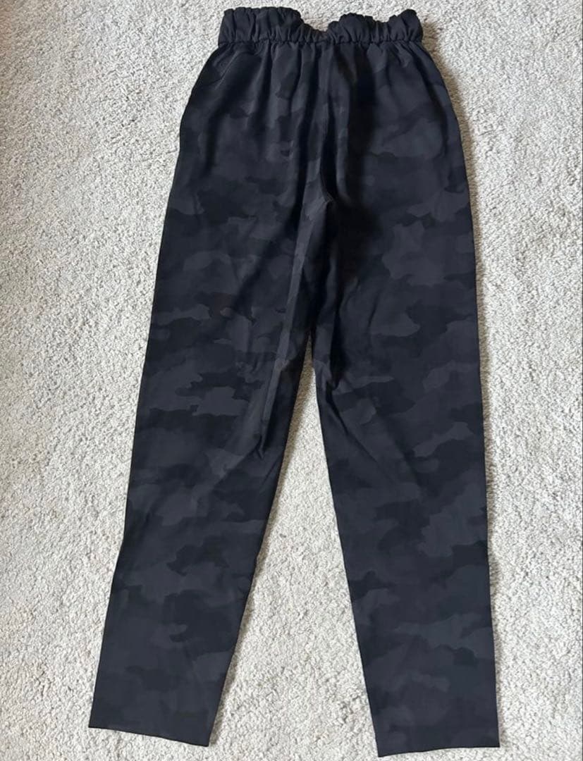 lululemon 】カモフラジョガーパンツ　サイズ2