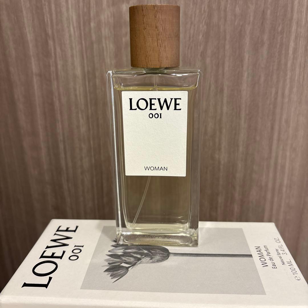 LOEWE 001 WOMAN オードゥ パルファン