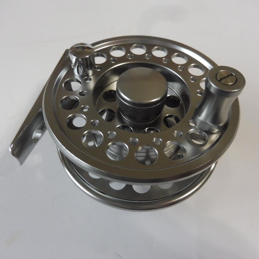 AXISCO AR-ASIS ARA-2D ミッドアーバーフライリール#3/4
