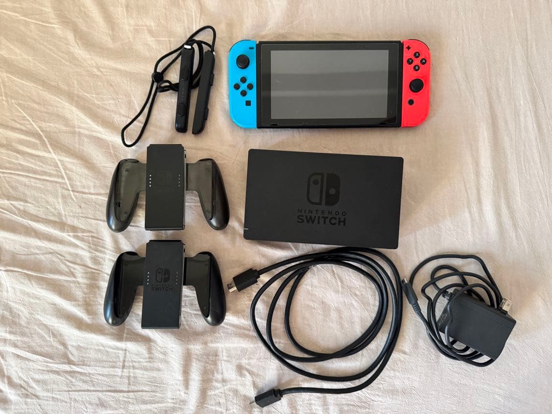 Nintendo Switch 本体（動作確認済）＋ おまけ付き