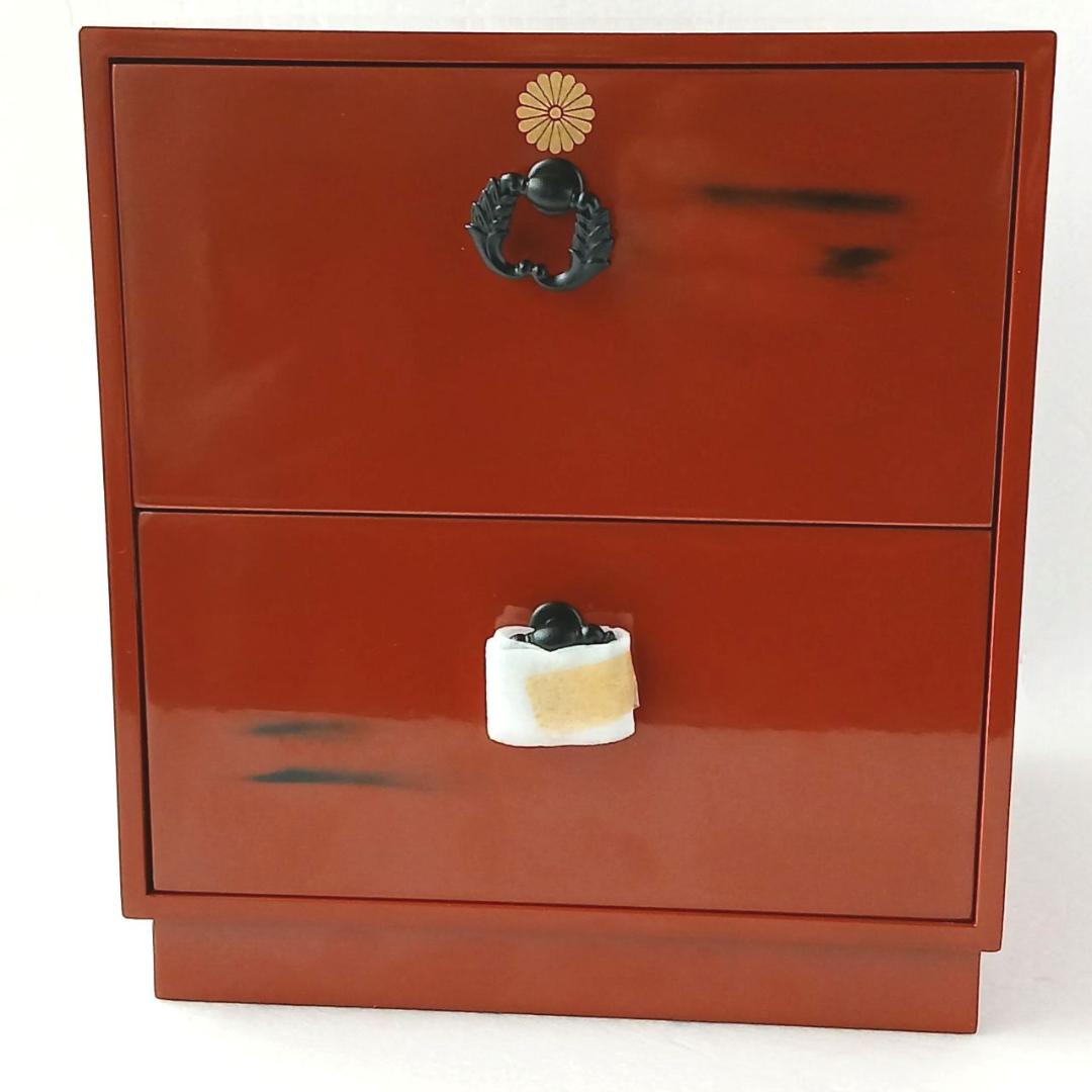 美品 卓上 小箪笥 菊紋 朱塗り 二段2段引き出し 和家具 丁寧な造り 漆器風