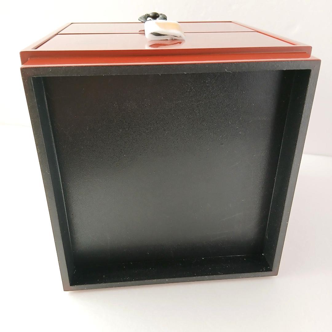 美品 卓上 小箪笥 菊紋 朱塗り 二段2段引き出し 和家具 丁寧な造り 漆器風