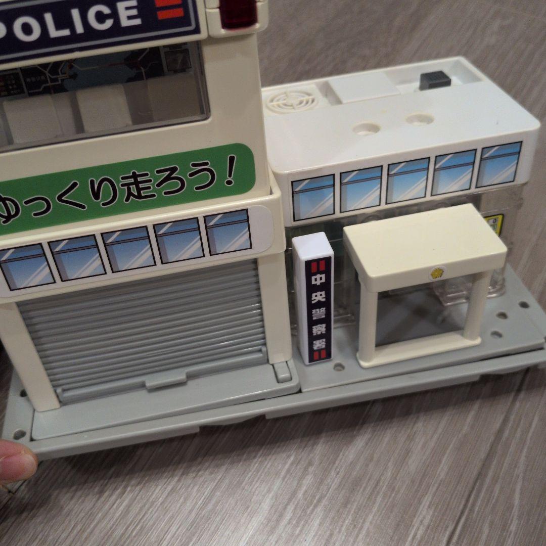 トミカタウン　トミカ　警察署　ニッポンレンタカー　toy　オモチャ　プラレール