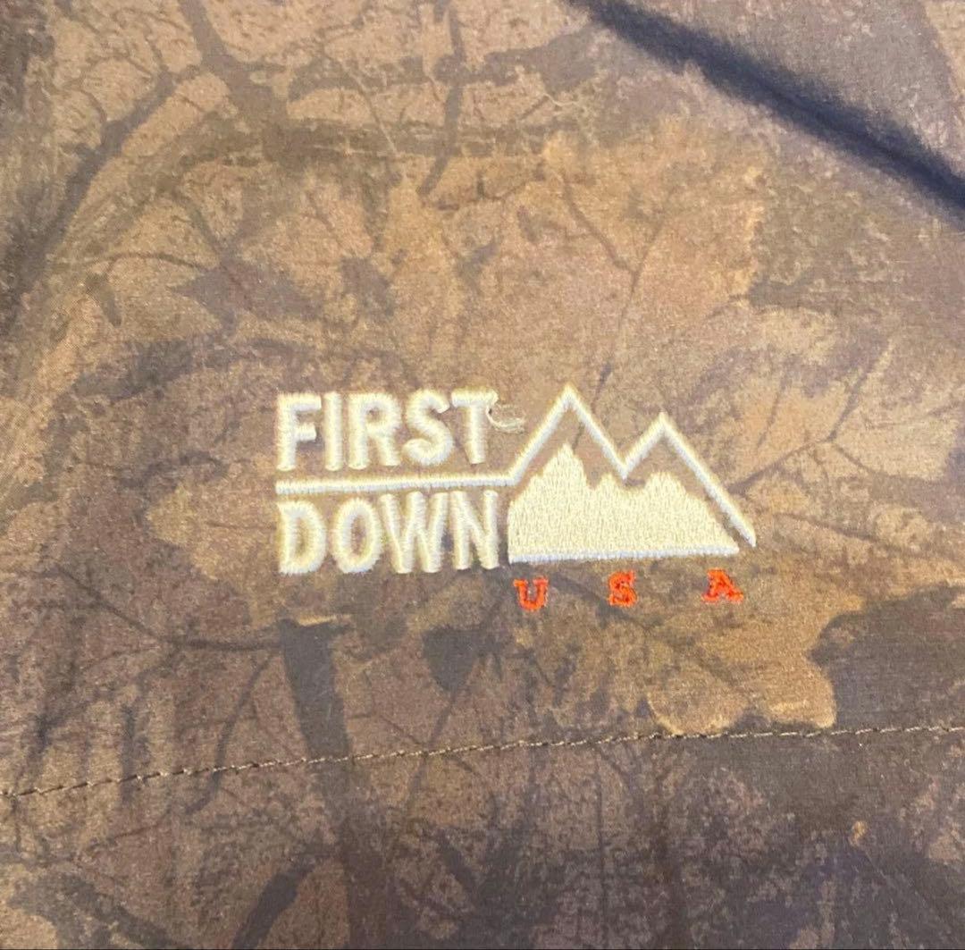 FIRST DOWN リバーシブルボアジャケット　リアルツリー