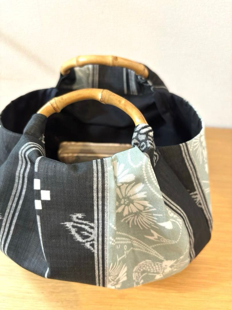 和装バック着物バック琉球柄　蝶と鯉みんさー柄（黒グレー）　入学卒業結婚七五三振袖