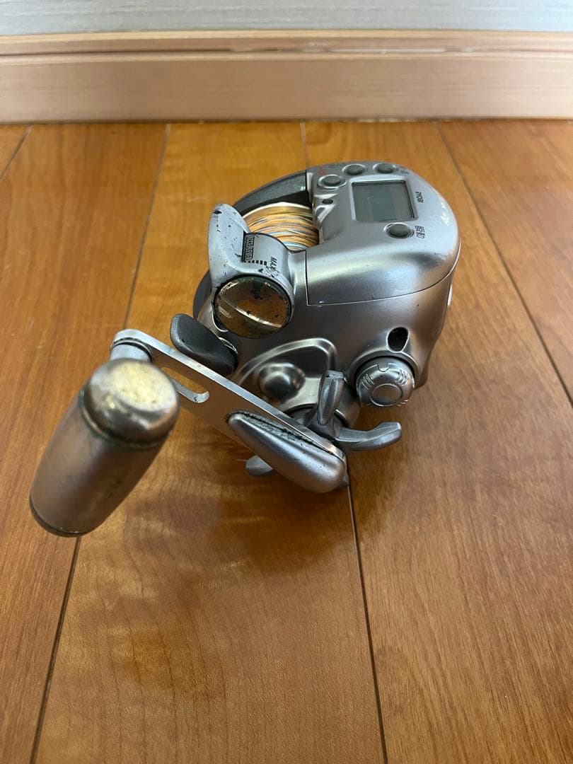 中古 RYOBI 電動リール 電動VS700AC アドベンチャー リョービ