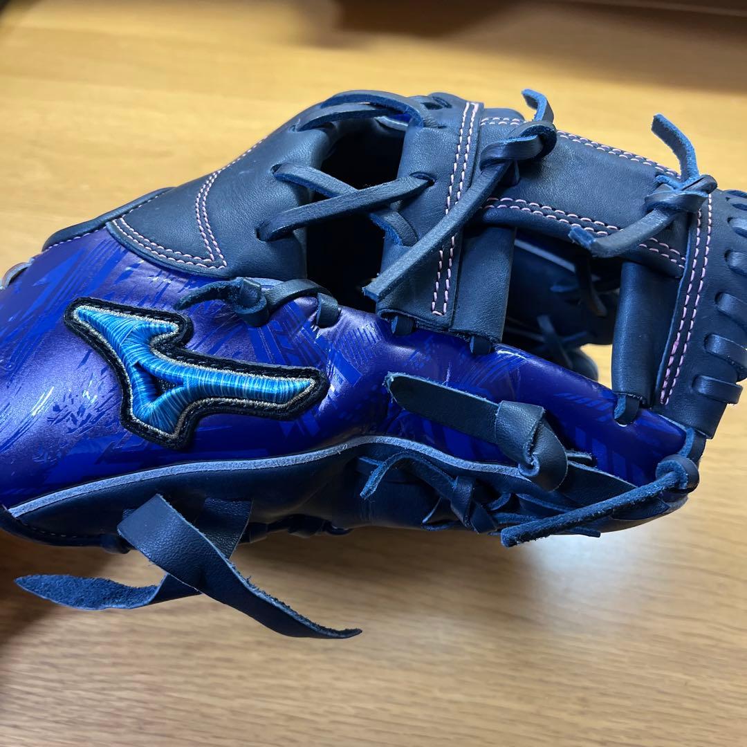 ミズノ グローバルエリート ダイバーシティブルー 坂本モデル　軟式 内野用
