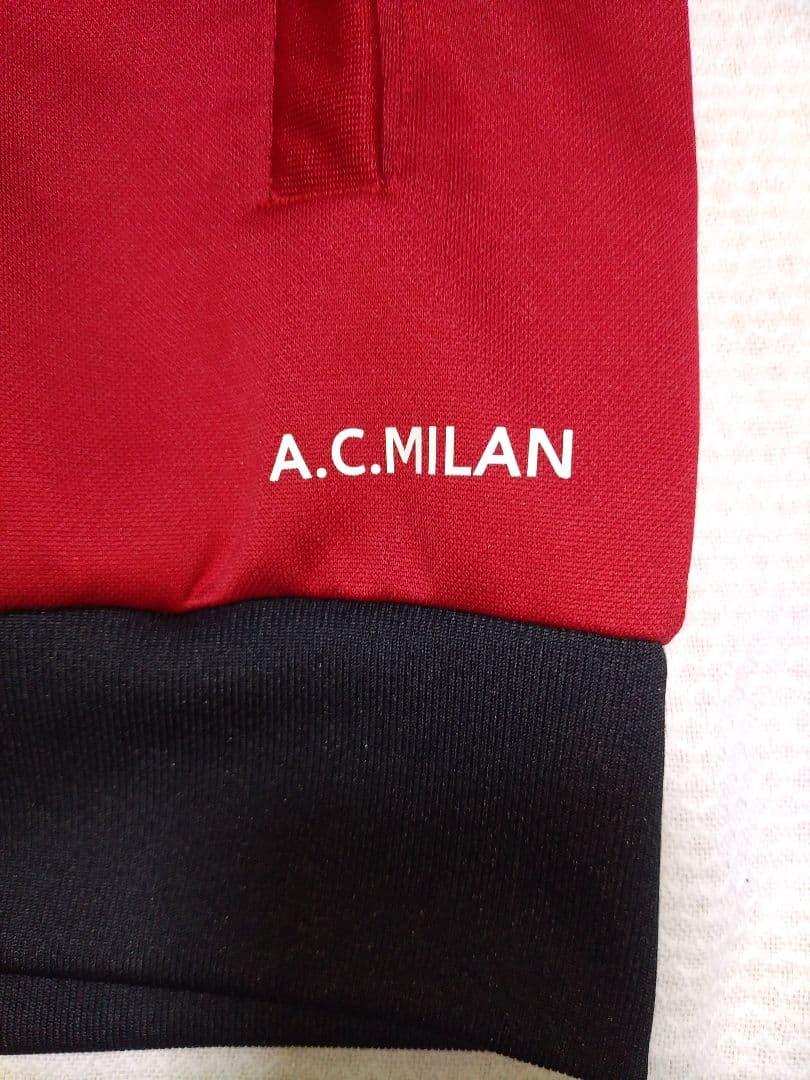 アディダス　トラックジャケット(AC MILAN)
