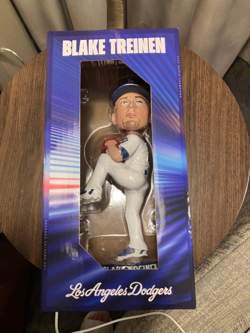 《現地限定》ドジャース　dodgers　ブレイク・トライネン　ボブルヘッド