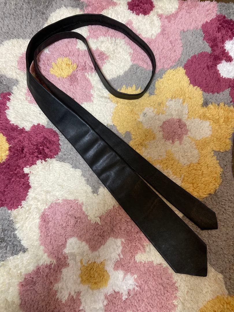 agnis b. homme 黒レザー ネクタイ
