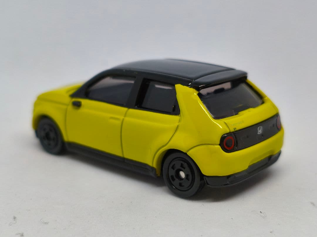 トミカ　HONDA e　黄色　イエロー　株主優待　抽選　当選　非売品