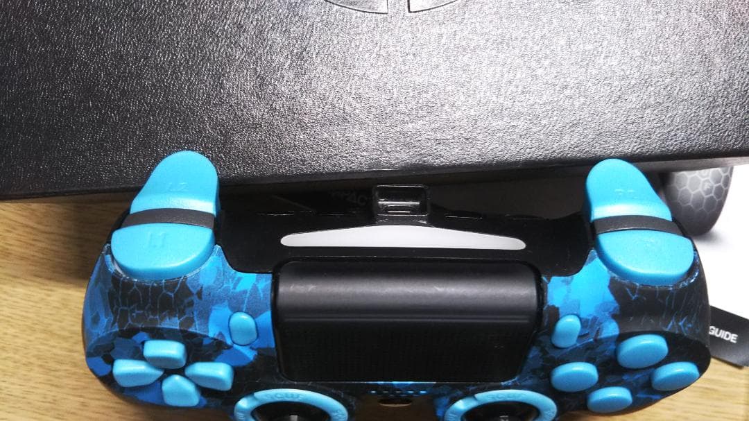 使用少 SCUF IMPACT  コントローラー PS4