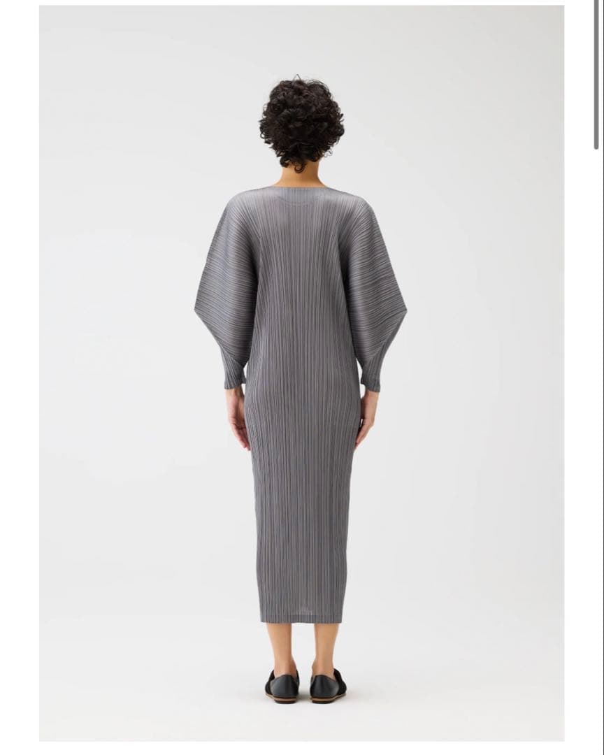 ３月末まで特別価格⚠️PLEATS PLEASE フルレングスワンピース