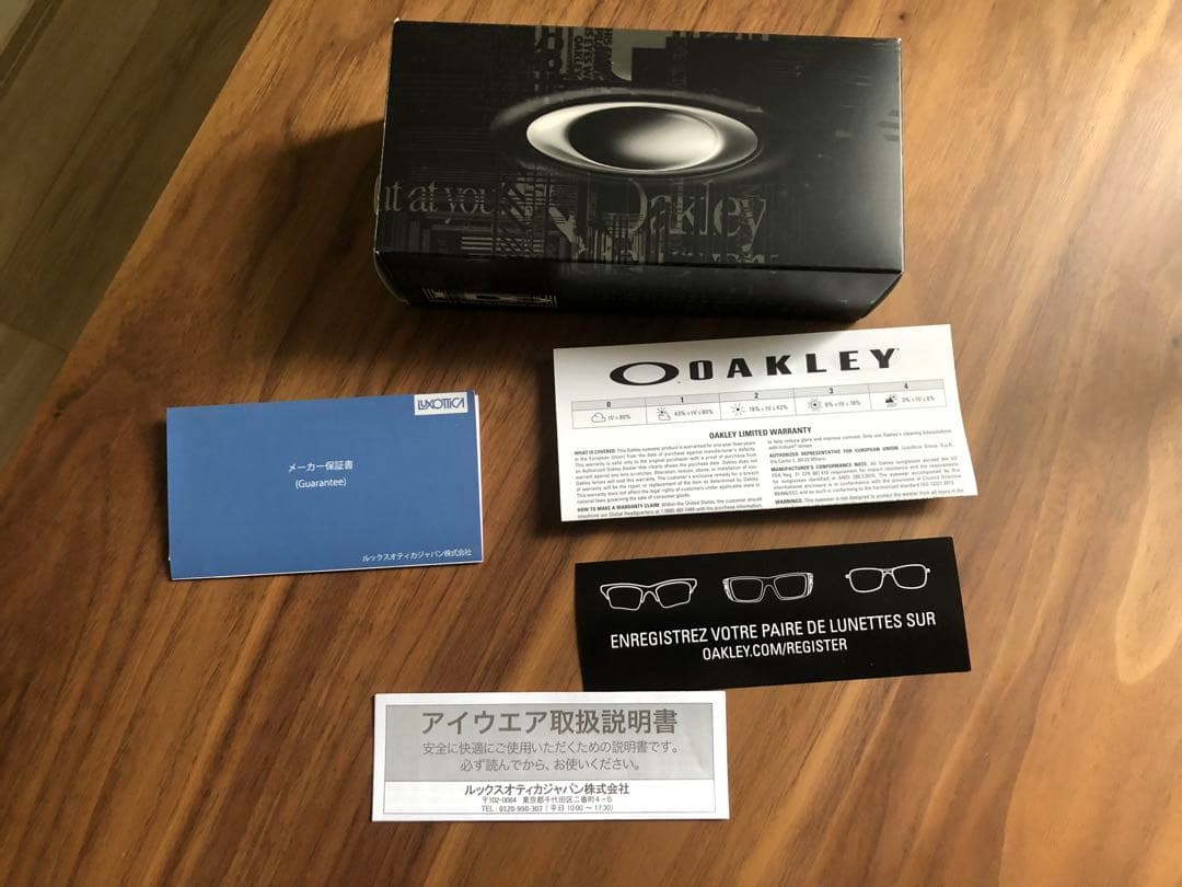 【新品未使用】オークリー  サングラス
