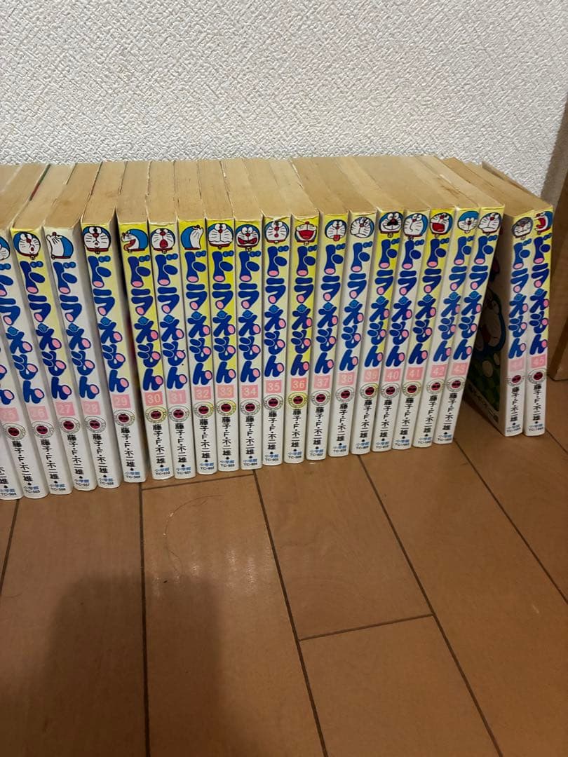 ドラえもん全巻他関係本含めての出品です