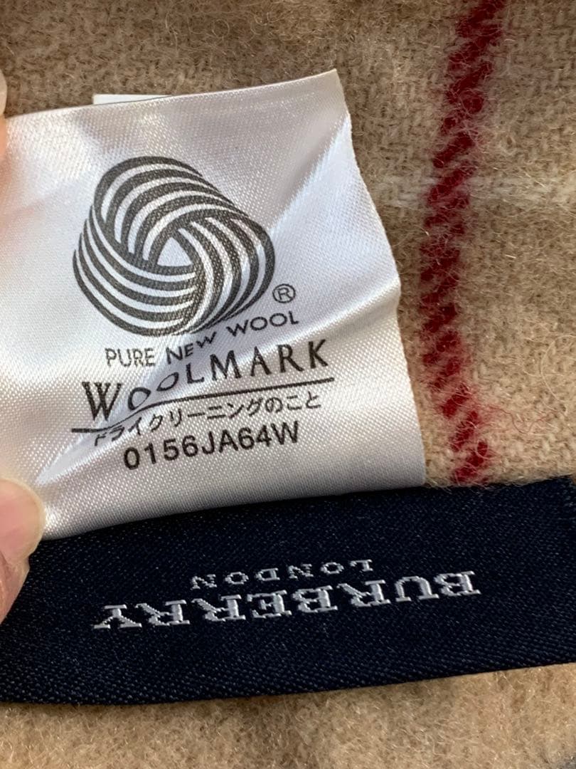 BURBERRY チェック柄ブランケット　日本製　西川産業　100%ウール