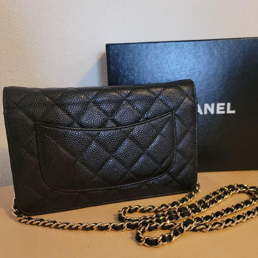 CHANEL チェーンウォレット　キャビアスキン　CHANEL