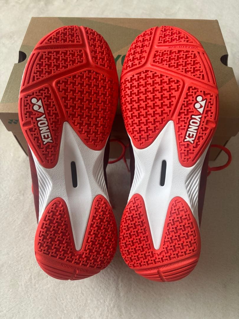 YONEX COMFORT Z バドミントンシューズ レッド26.5cm