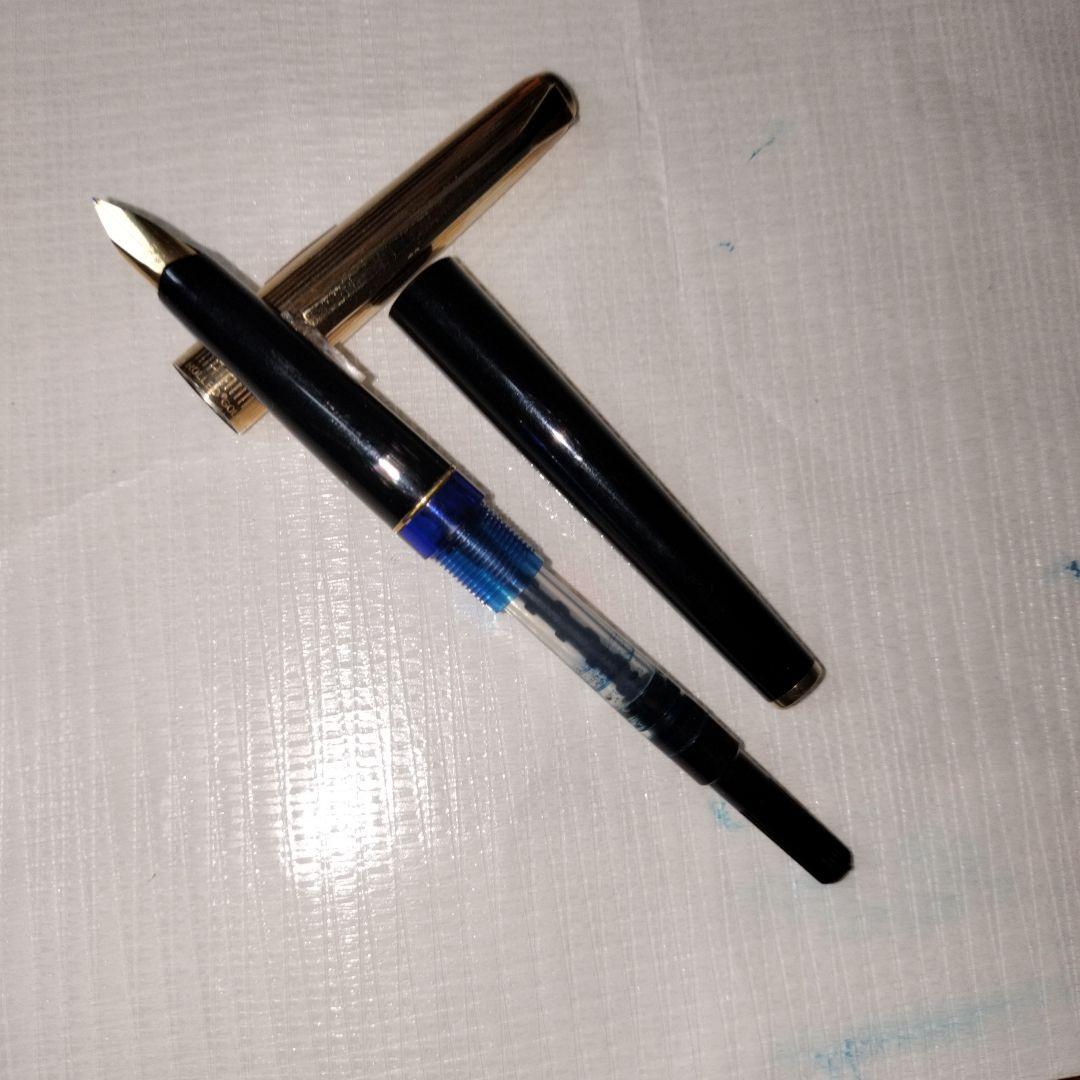 Pelikan 万年筆 30Rolled Gold 18K750ケース付