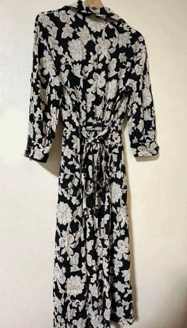 ✨ZARA 大人気ボタニカルブラックロングシャツワンピースXL