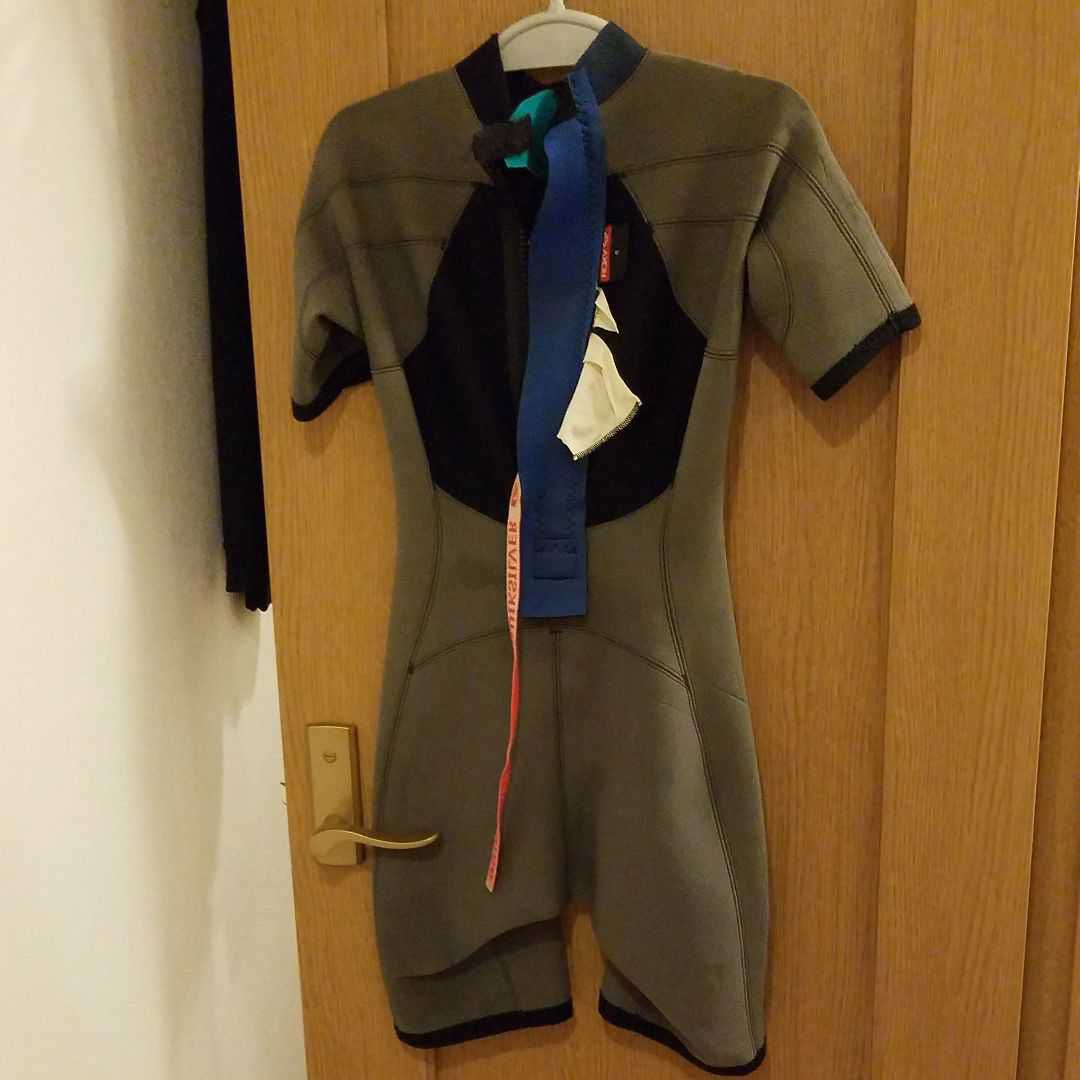 ROXYレディースサイズ6　ウエットスーツ　春～秋