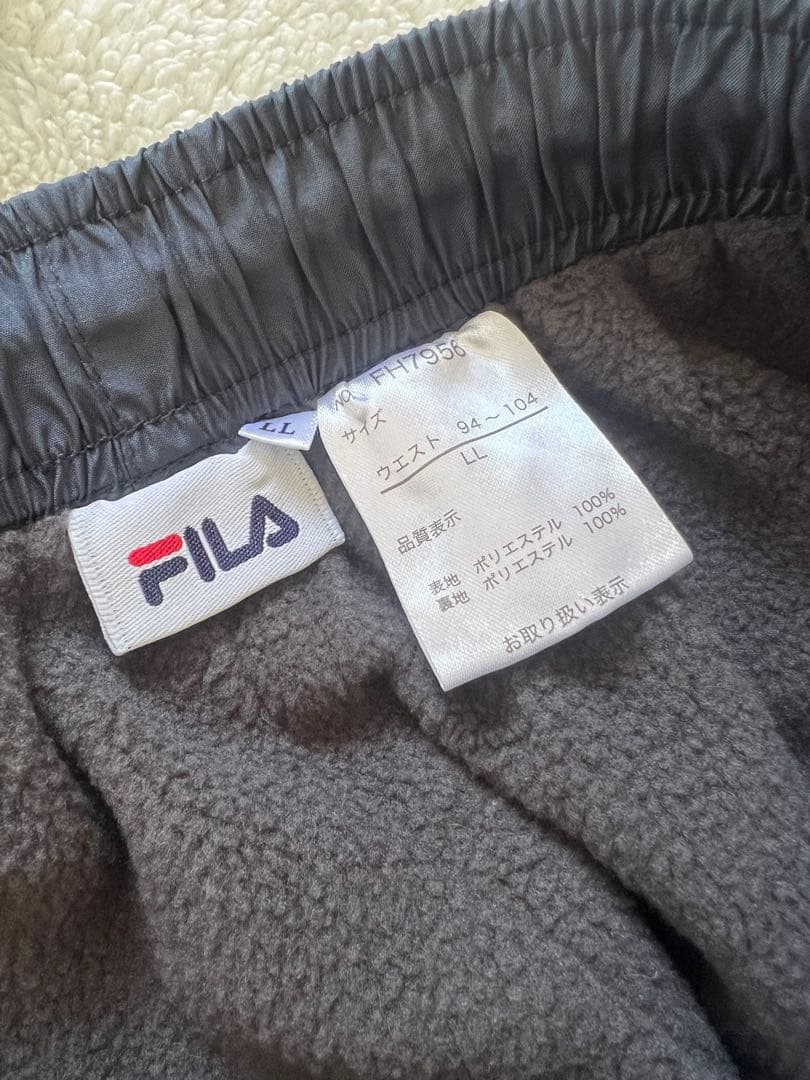 新品タグ付き✴︎FILA✴︎裏地フリースジャージ上下セット✴︎XL✴︎ネイビー✖︎ホワイト