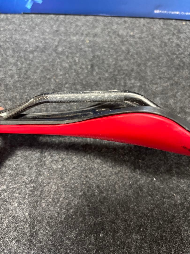 Specialized S-Works レッド カーボンパワーサドル143mm