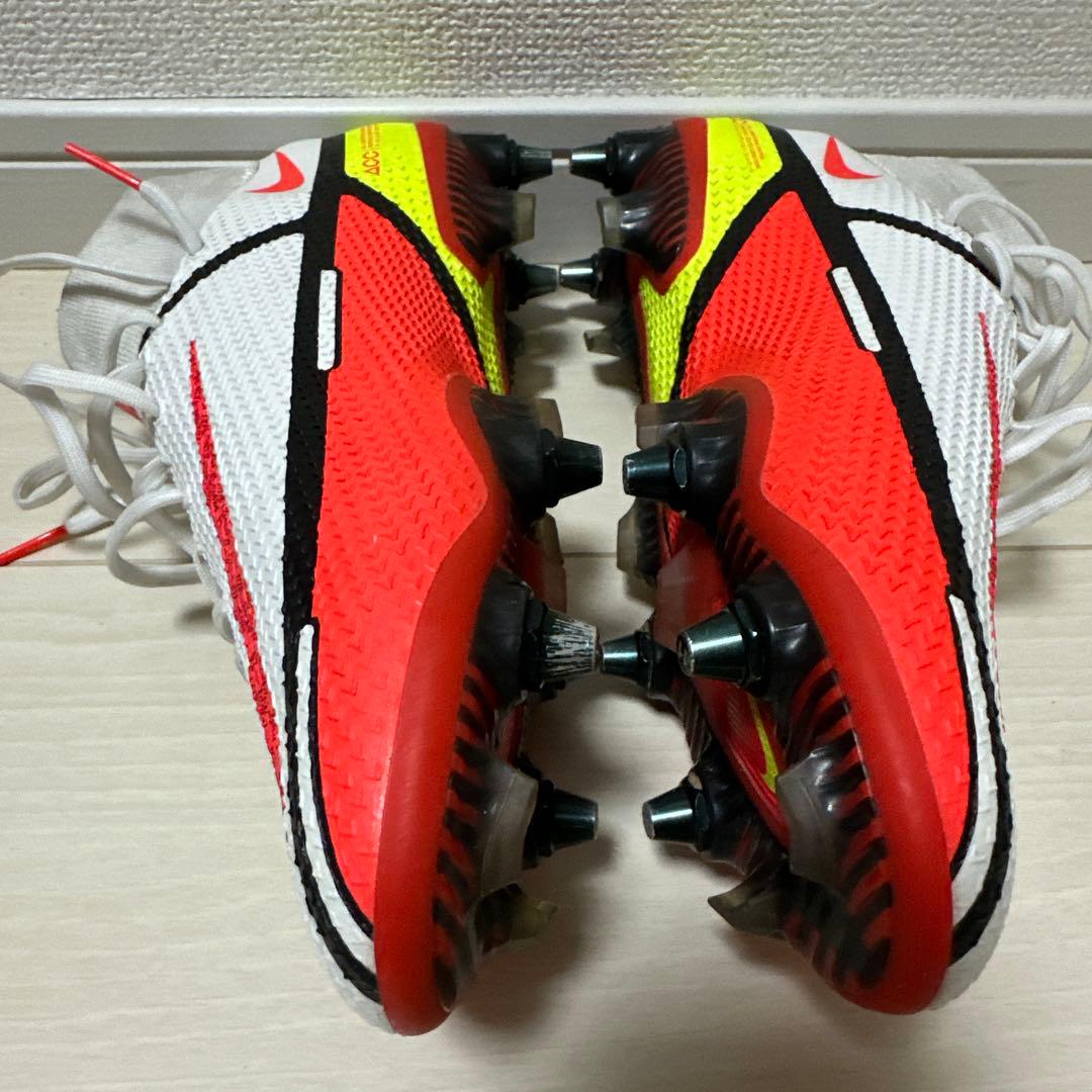 サッカースパイクナイキ　ファントムgt2 SG