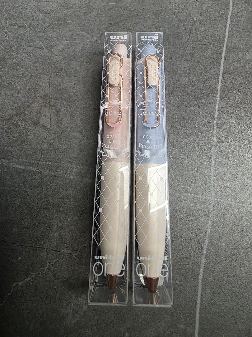 ユニボールワンP 文具女子限定　2本セット