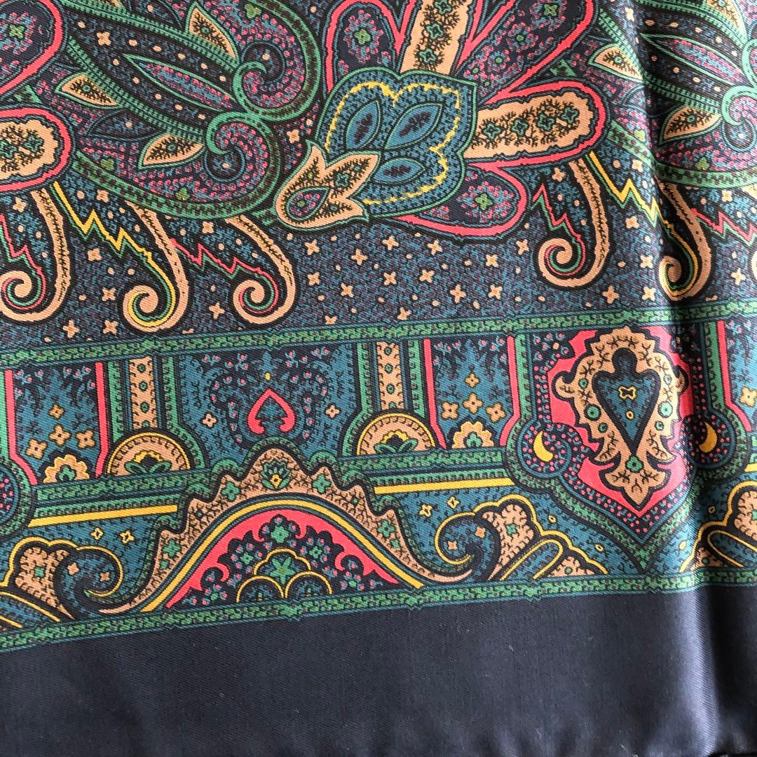 ETRO イタリア製　シルク　スカーフ　ペイズリー　エトロ　SILK 絹