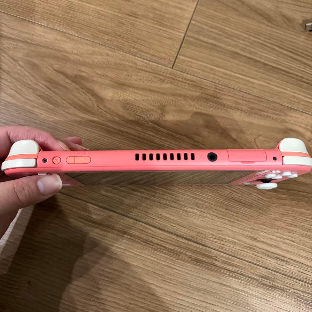 ⭐️Nintendo Switch Lite ⭐️コーラルピンク　充電器、箱付き