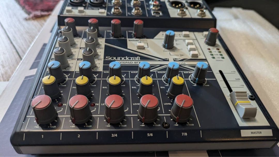 Soundcraft Notepad-8FX アナログミキサー