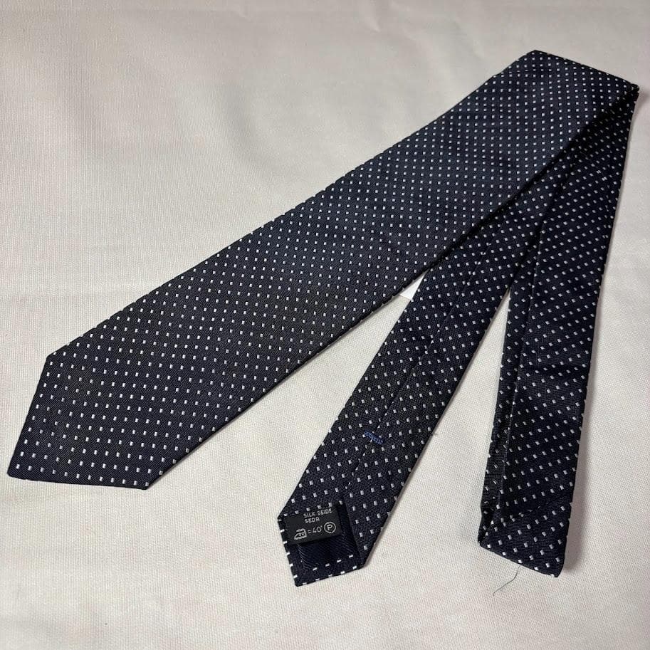 エルメネジルド ゼニア Zegna ジャガード織り・ピンドットタイ・新品タグ付き