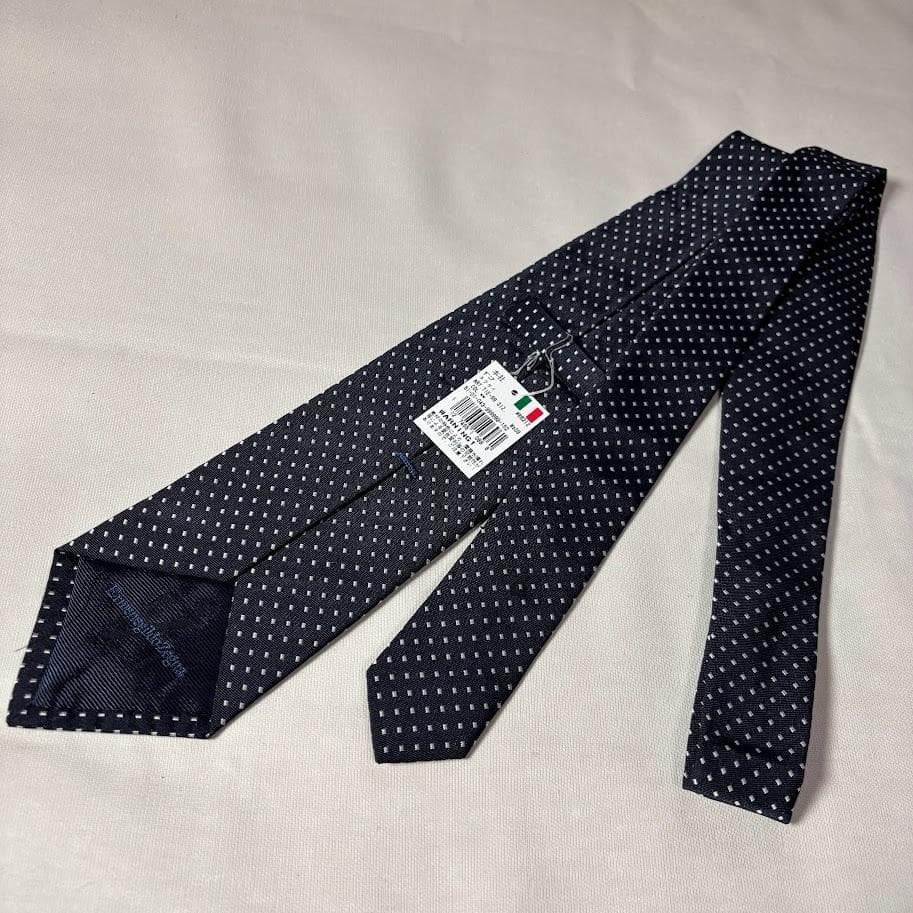 エルメネジルド ゼニア Zegna ジャガード織り・ピンドットタイ・新品タグ付き