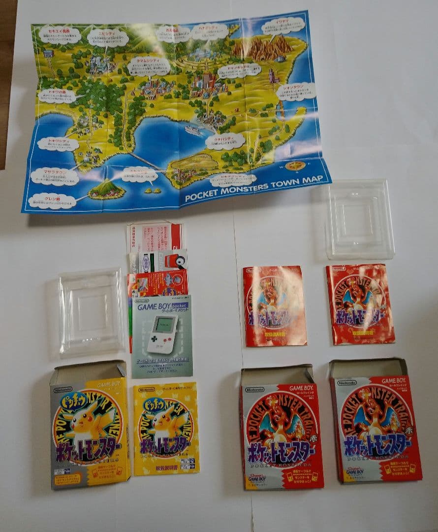 ト*ウ様 中古品　空箱多め　ポケットモンスター　ゲーム　空箱　まとめ売り　赤　金