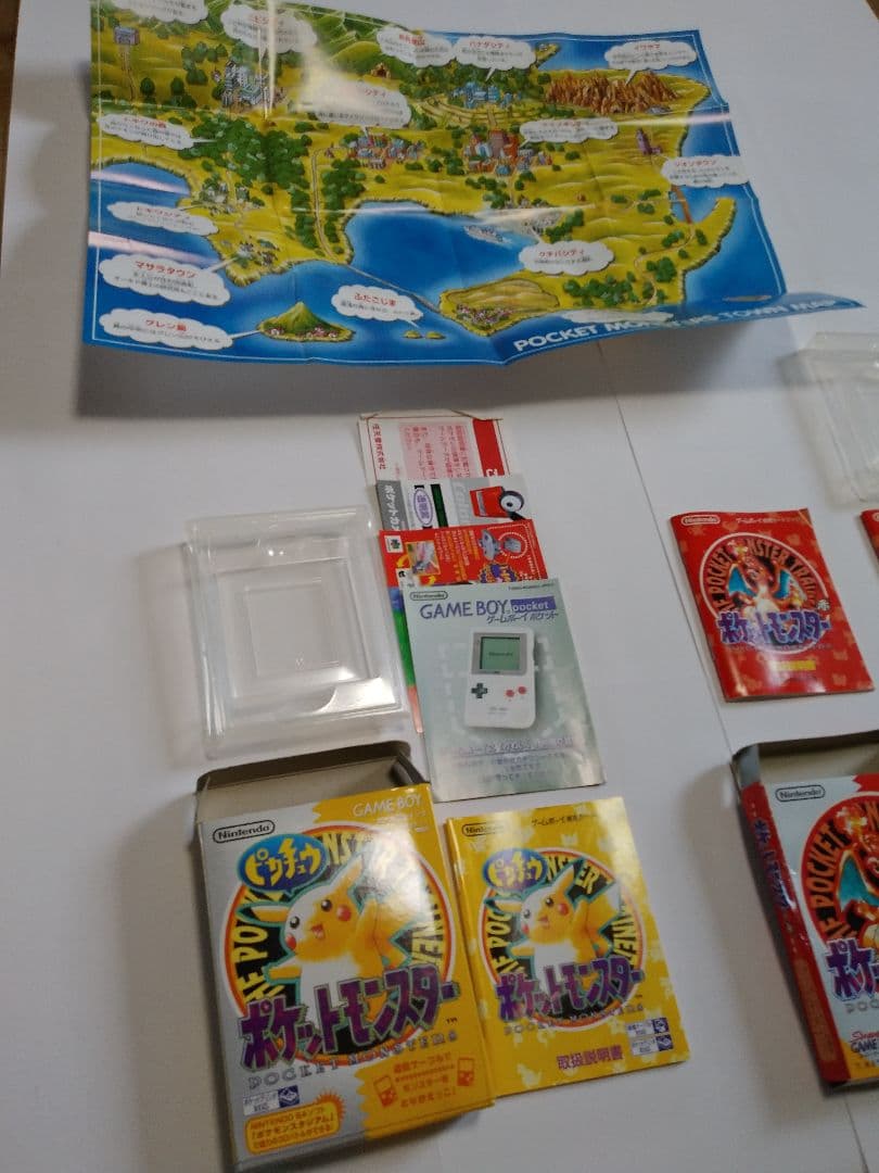 ト*ウ様 中古品　空箱多め　ポケットモンスター　ゲーム　空箱　まとめ売り　赤　金