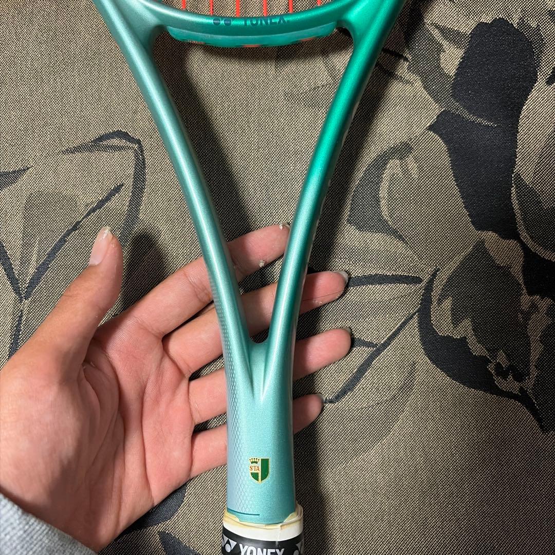 YONEX 緑色 硬式テニスラケット