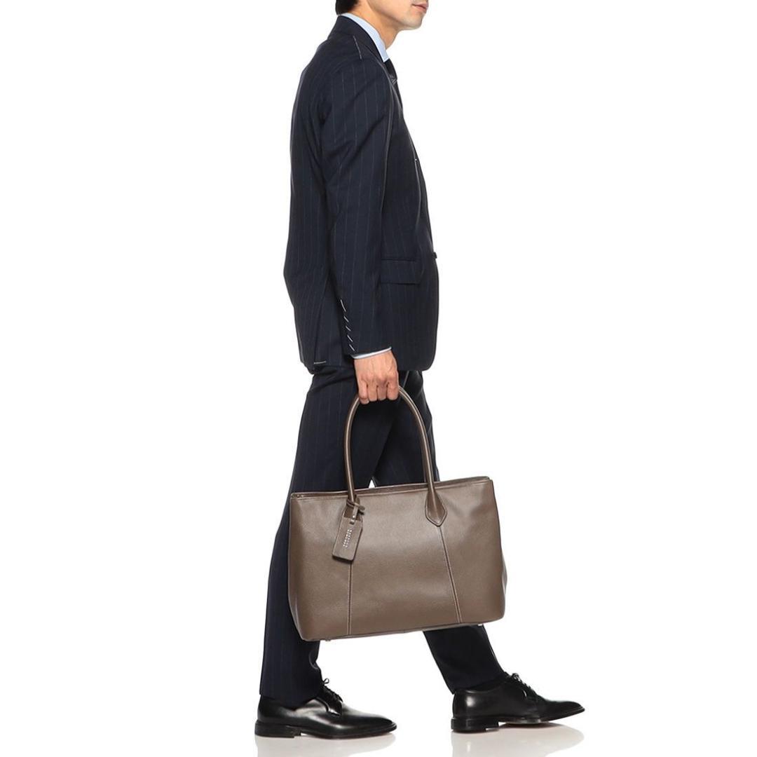 【定価44,000円】BARNEYS NEW YORK レザートートバッグ（M）