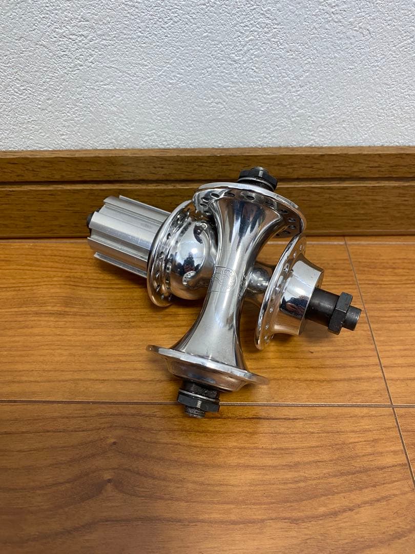 CAMPAGNOLO VELOCE ハブ 32h