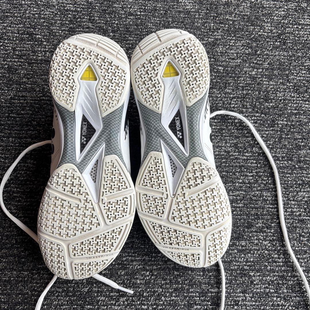 【美品】YONEX パワークッション65z 桃田モデル 26cm