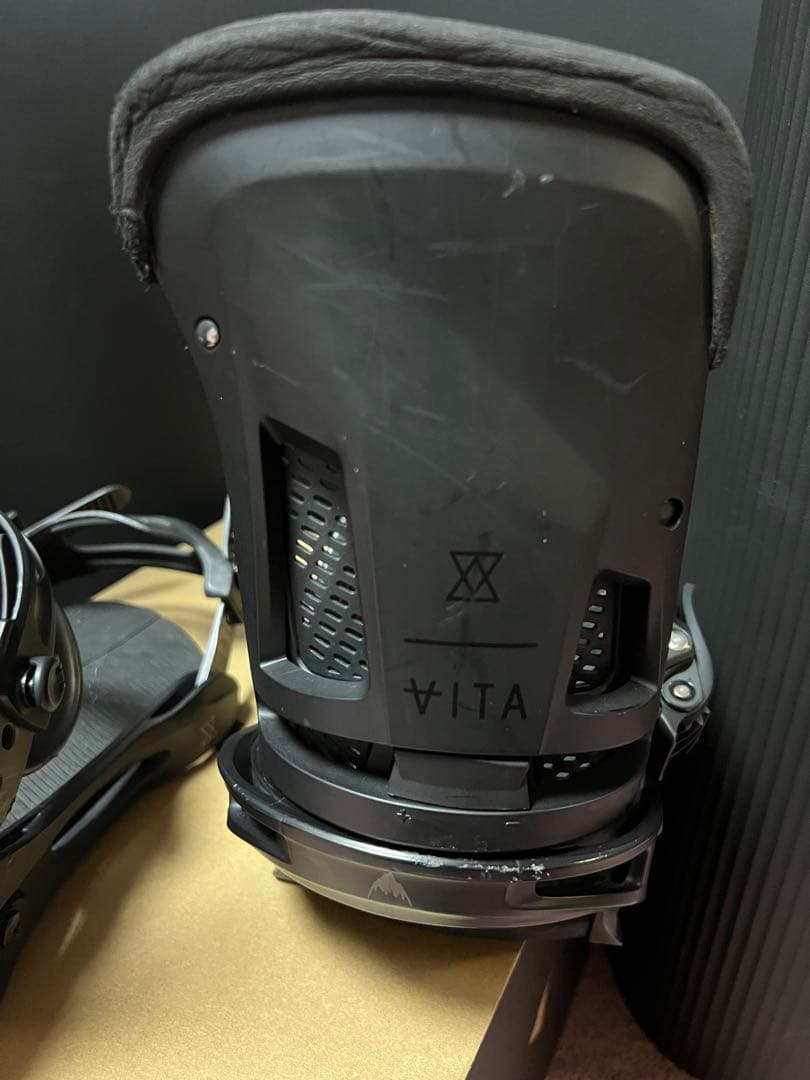 Burton MALAVITA ブラック Mサイズ