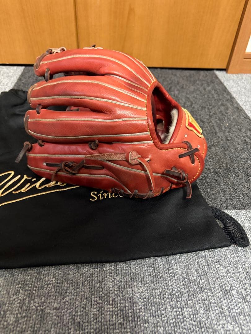 Wilson 内野手用硬式グローブ収納袋付き